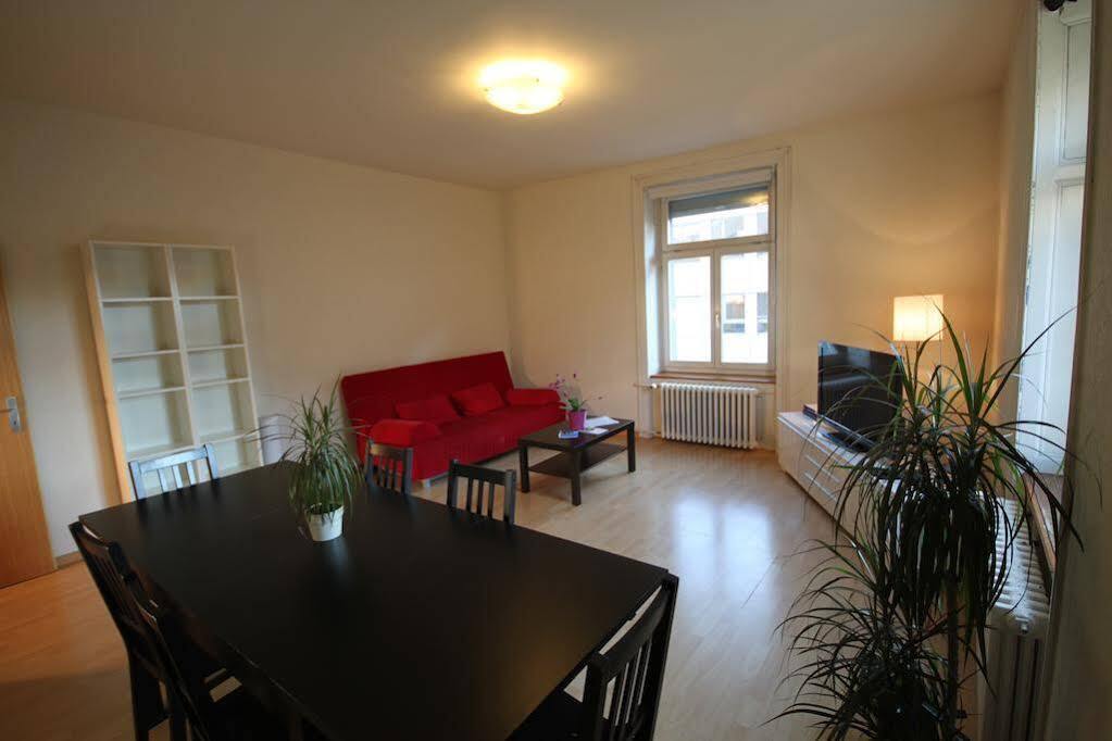 Hitrental Seefeld - Kreuzstrasse Apartments Цюрих Экстерьер фото